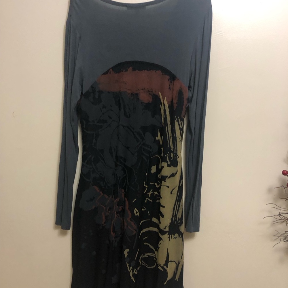 Form fitting  mini dress - Picture 7 of 8